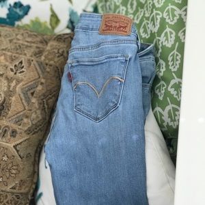 Levis 535 Super Skinny Jeans